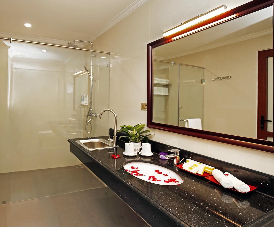 Bac Ninh Uri Hotel Εξωτερικό φωτογραφία