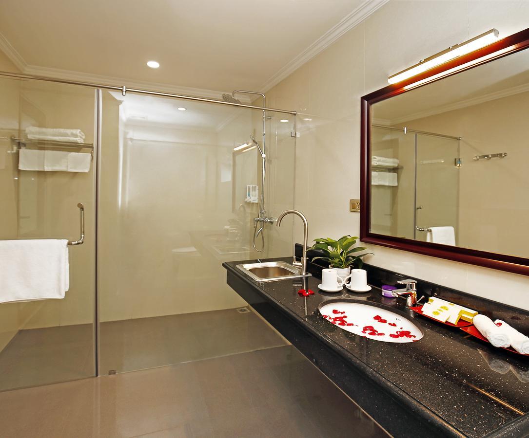 Bac Ninh Uri Hotel Εξωτερικό φωτογραφία